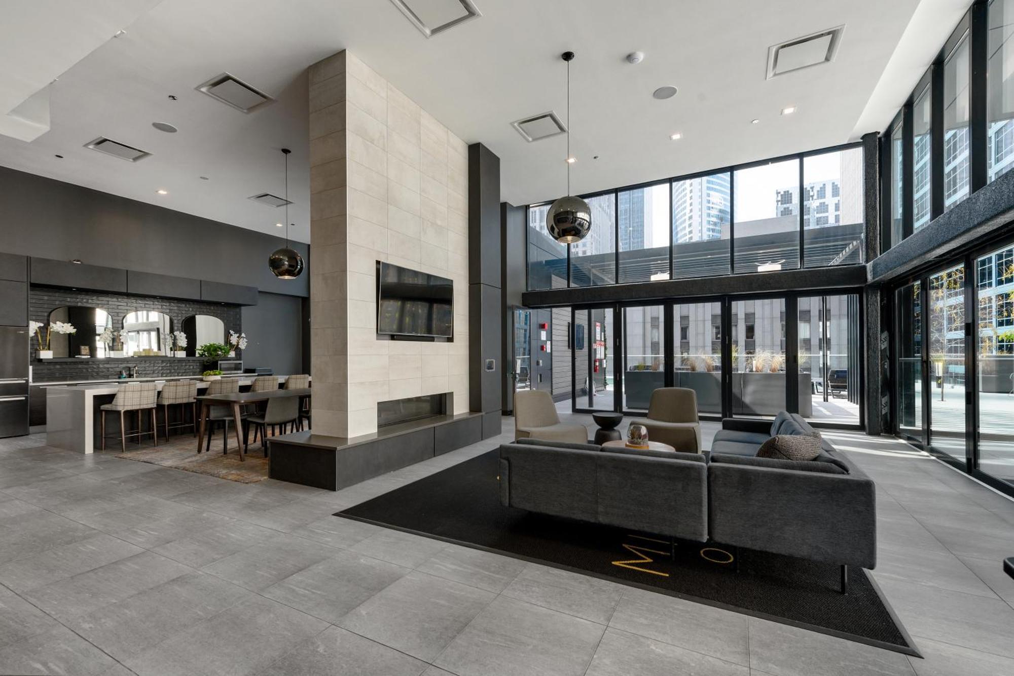 Experience Downtown Chicago At Millennium - Luxury Apartments In The Loop ภายนอก รูปภาพ