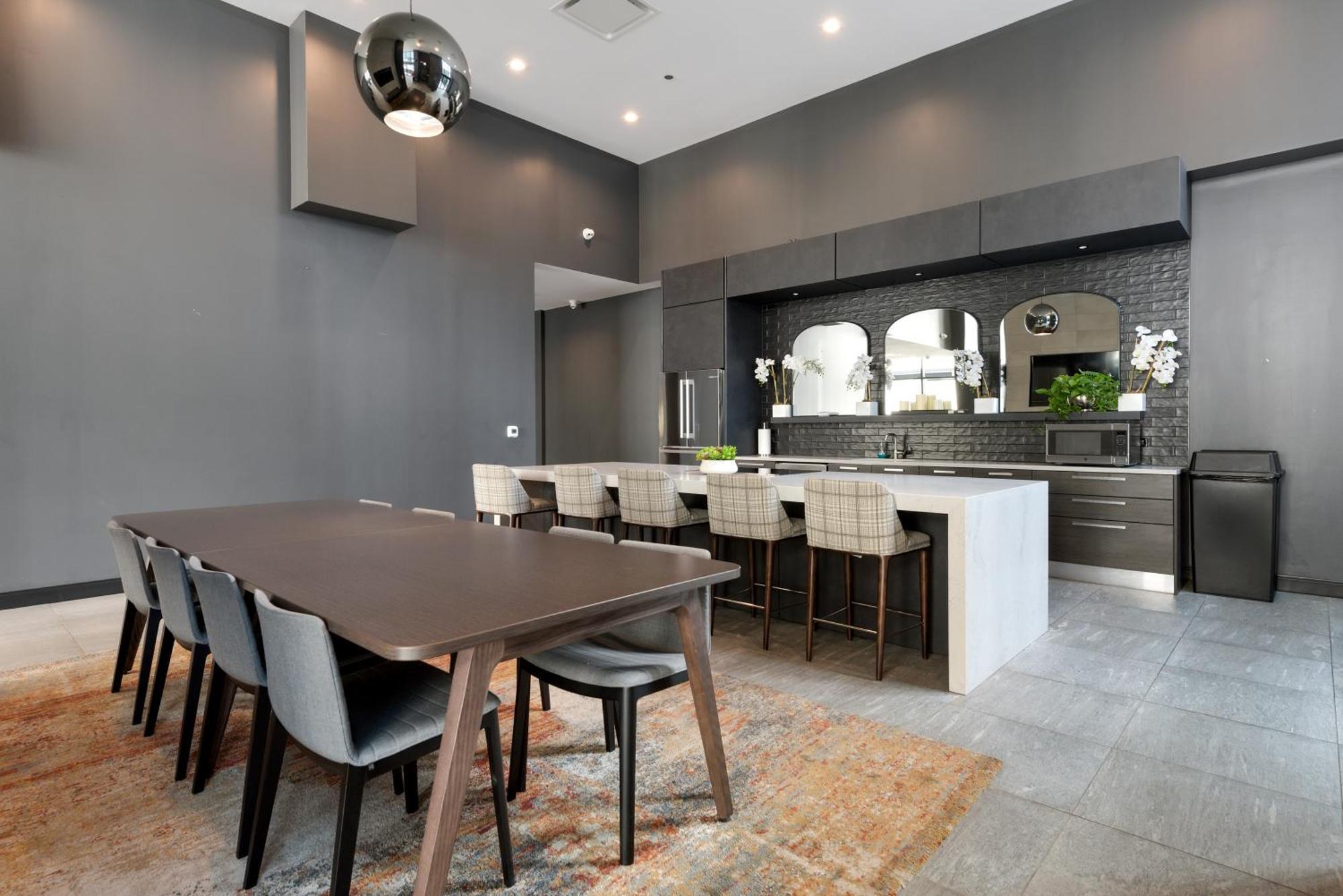 Experience Downtown Chicago At Millennium - Luxury Apartments In The Loop ภายนอก รูปภาพ