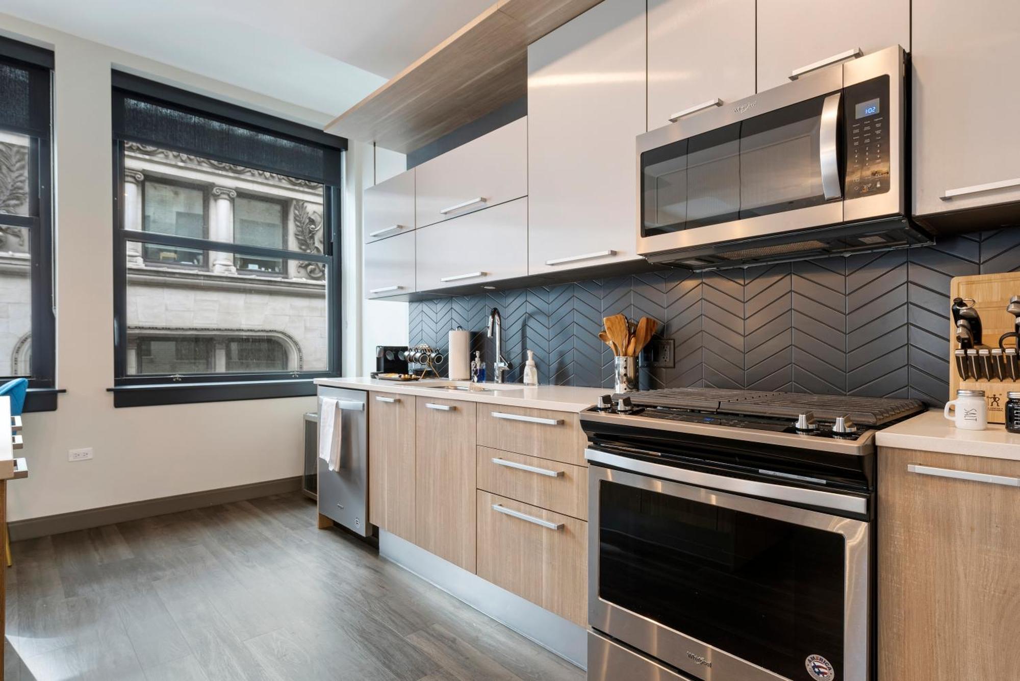 Experience Downtown Chicago At Millennium - Luxury Apartments In The Loop ภายนอก รูปภาพ