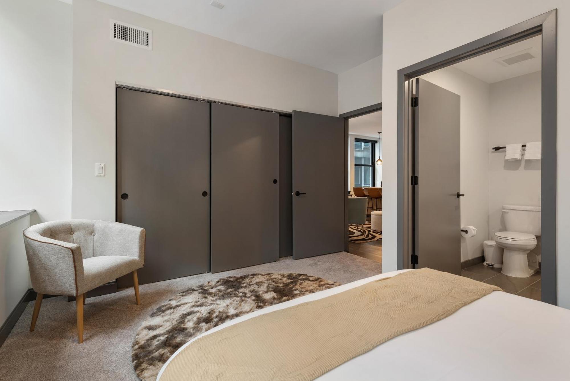Experience Downtown Chicago At Millennium - Luxury Apartments In The Loop ภายนอก รูปภาพ