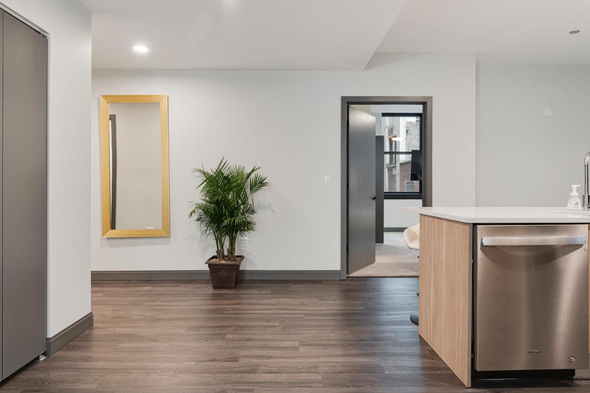 Experience Downtown Chicago At Millennium - Luxury Apartments In The Loop ภายนอก รูปภาพ