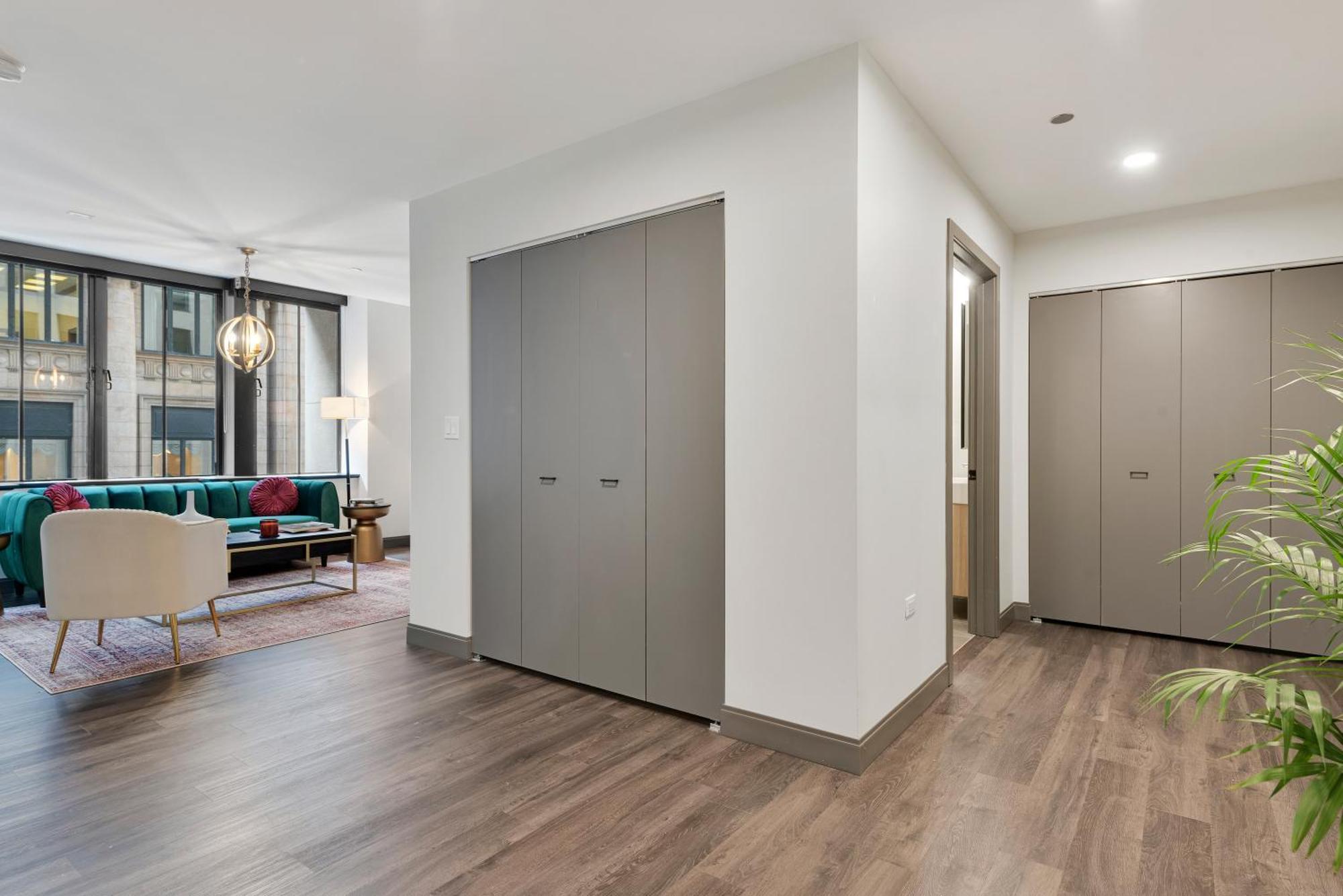 Experience Downtown Chicago At Millennium - Luxury Apartments In The Loop ภายนอก รูปภาพ